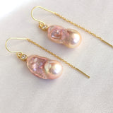 Barok ørekroge med kæde lyserøde - forgyldt